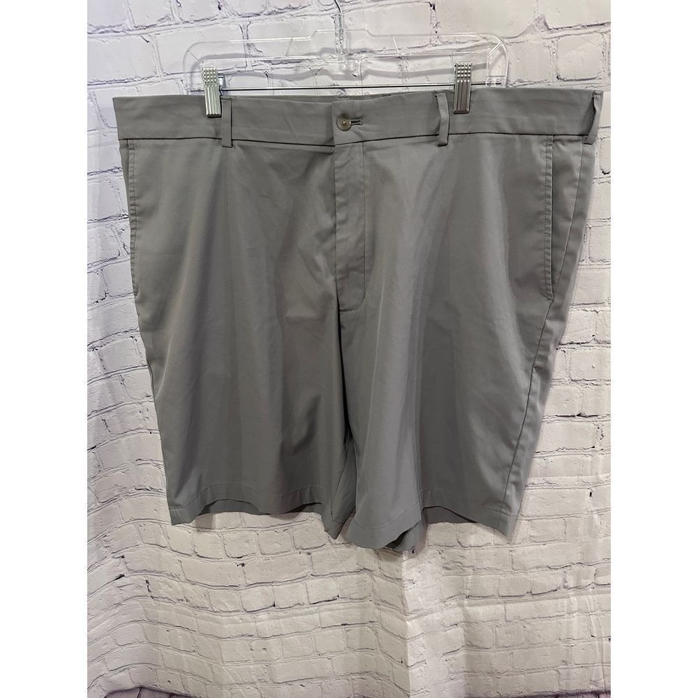 Walter Hagen Mens Golf Shorts Gray Size 42 Performance Flat Front Polyester